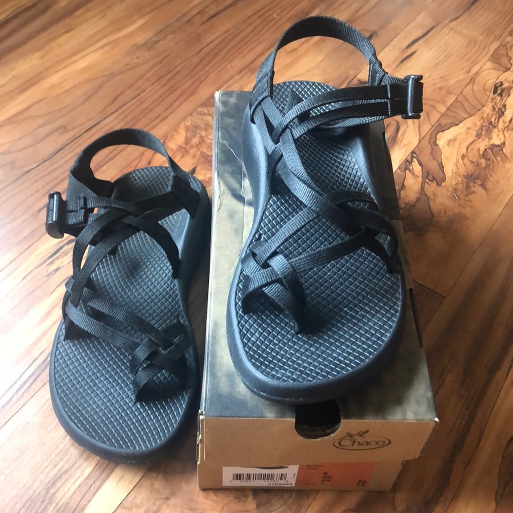 Chacos women’s ZX2 black